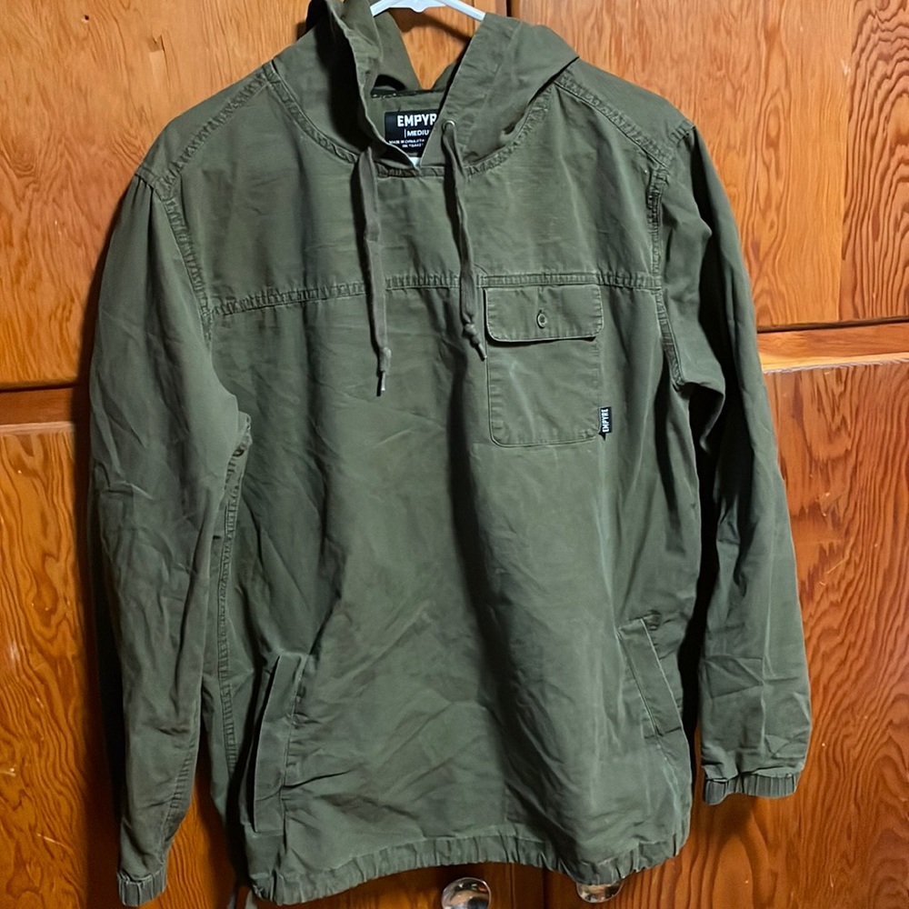 Empyre pullover
